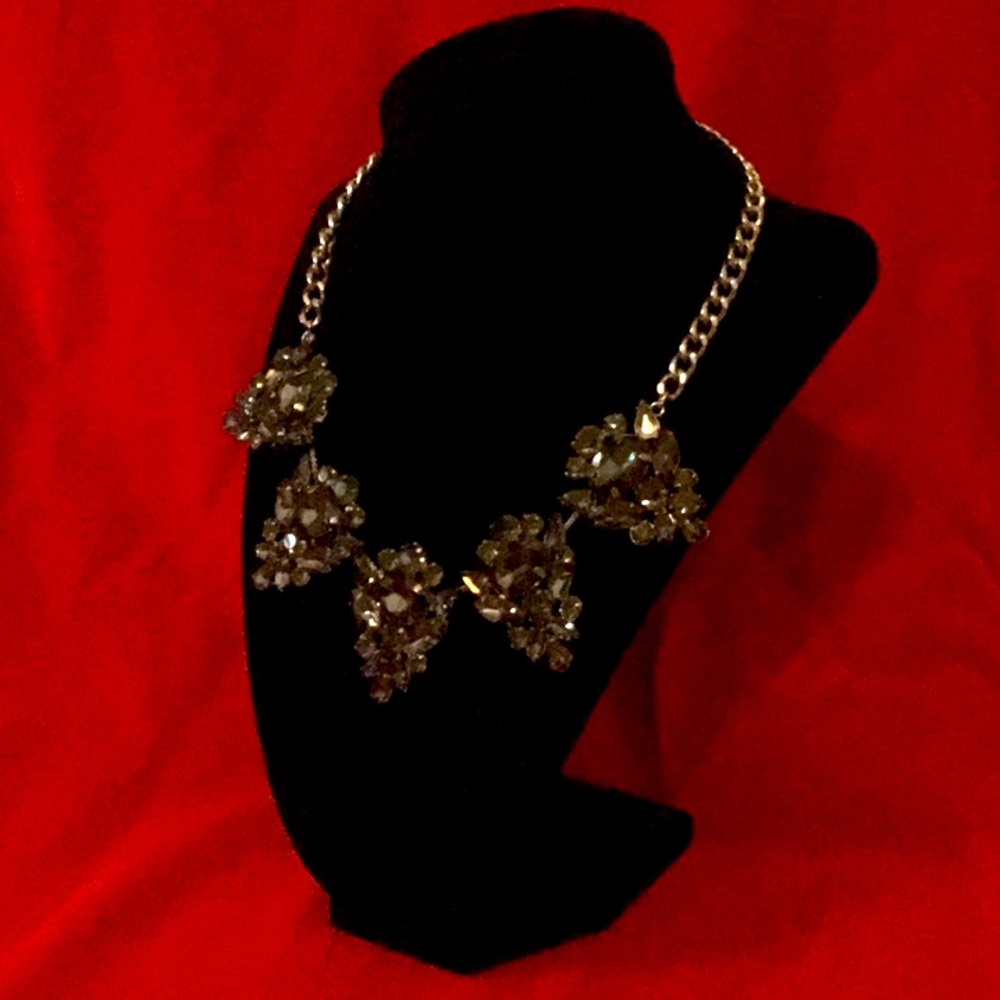 Statement necklace